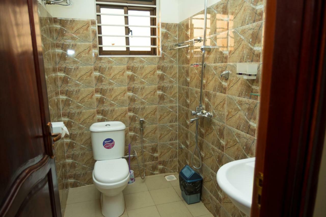 Kampala Suburbs Apartment Esterno foto